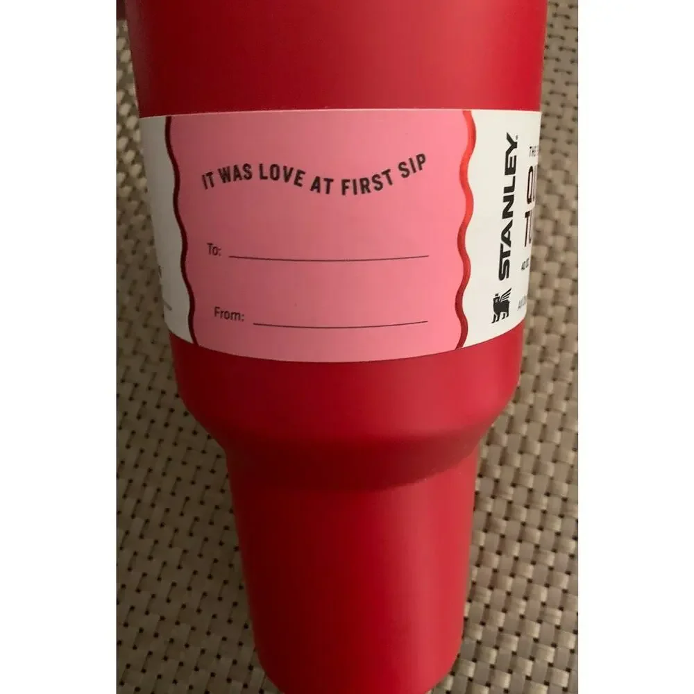 New Stanley Limited Edition Red Quencher 40oz Tumbler Flowstate H2.0 Exclusive